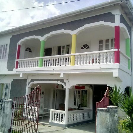 Porty Hostel بورت أنطونيو المظهر الخارجي الصورة